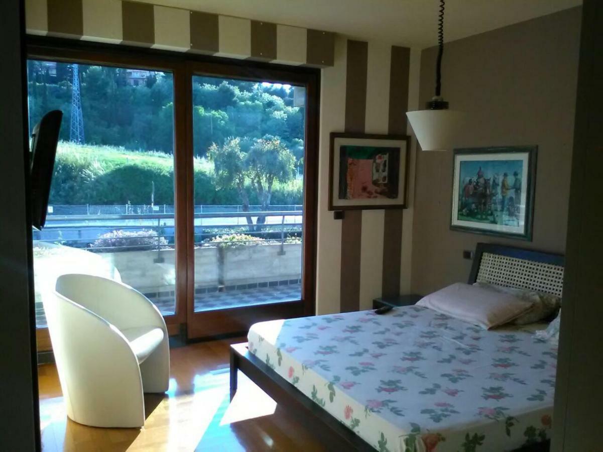 סן בנדטו דל טרנטו Villa Angela מראה חיצוני תמונה